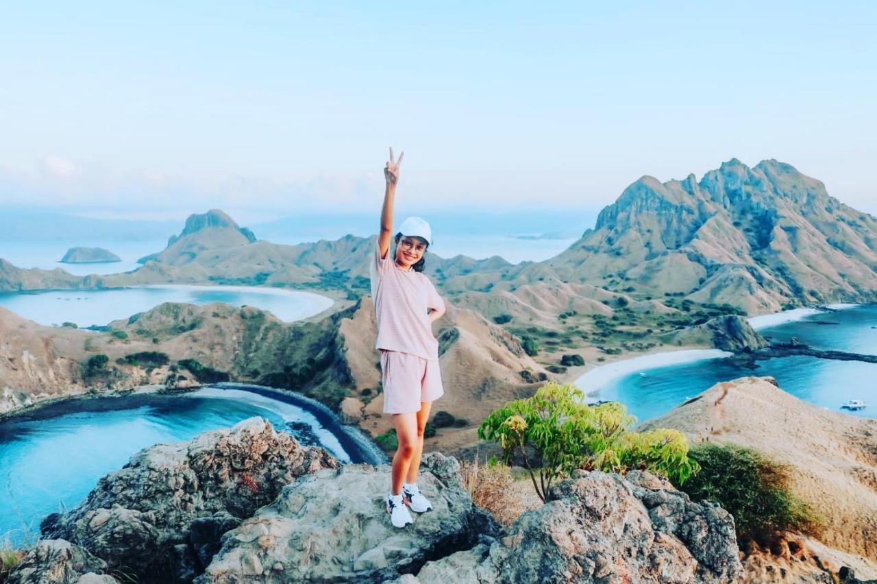 Komodoku One Love Homestay And Tour 라부안 바조 외부 사진