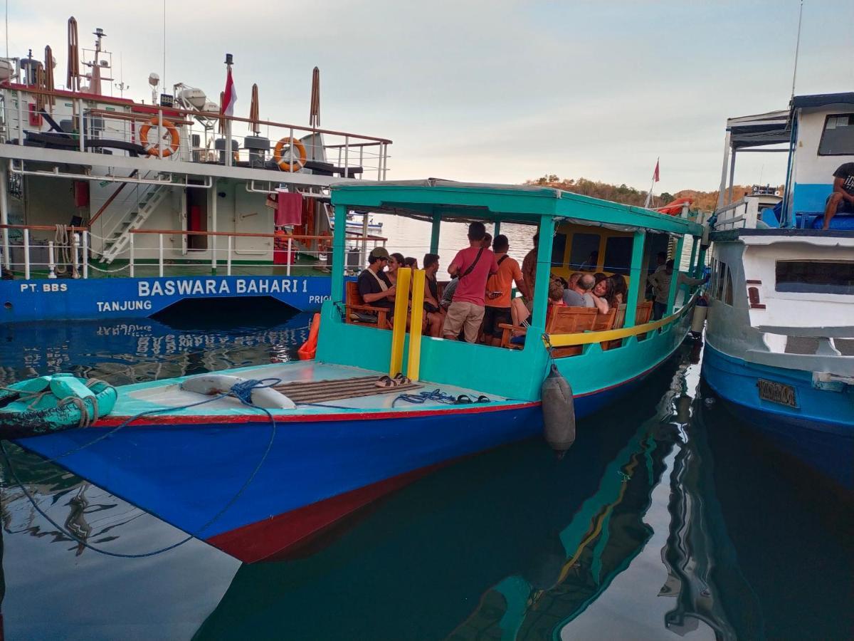 Komodoku One Love Homestay And Tour 라부안 바조 외부 사진