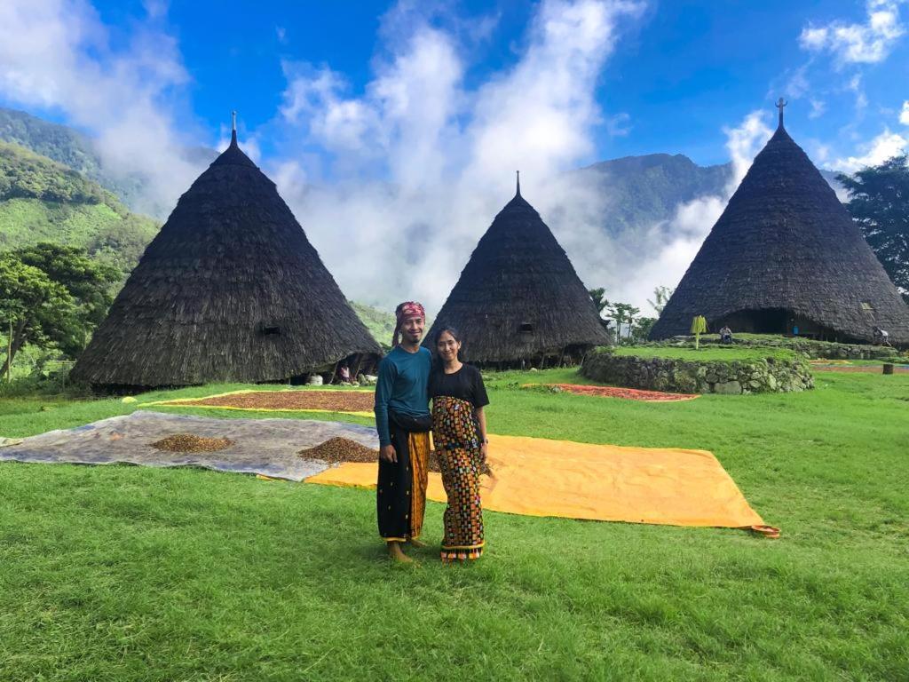 Komodoku One Love Homestay And Tour 라부안 바조 외부 사진